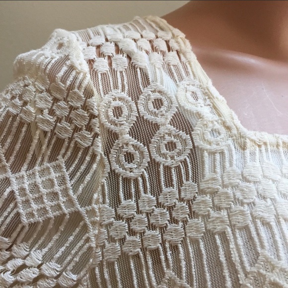Lucky Lace and Mesh Cream Colored Top - Picture 4 of 6